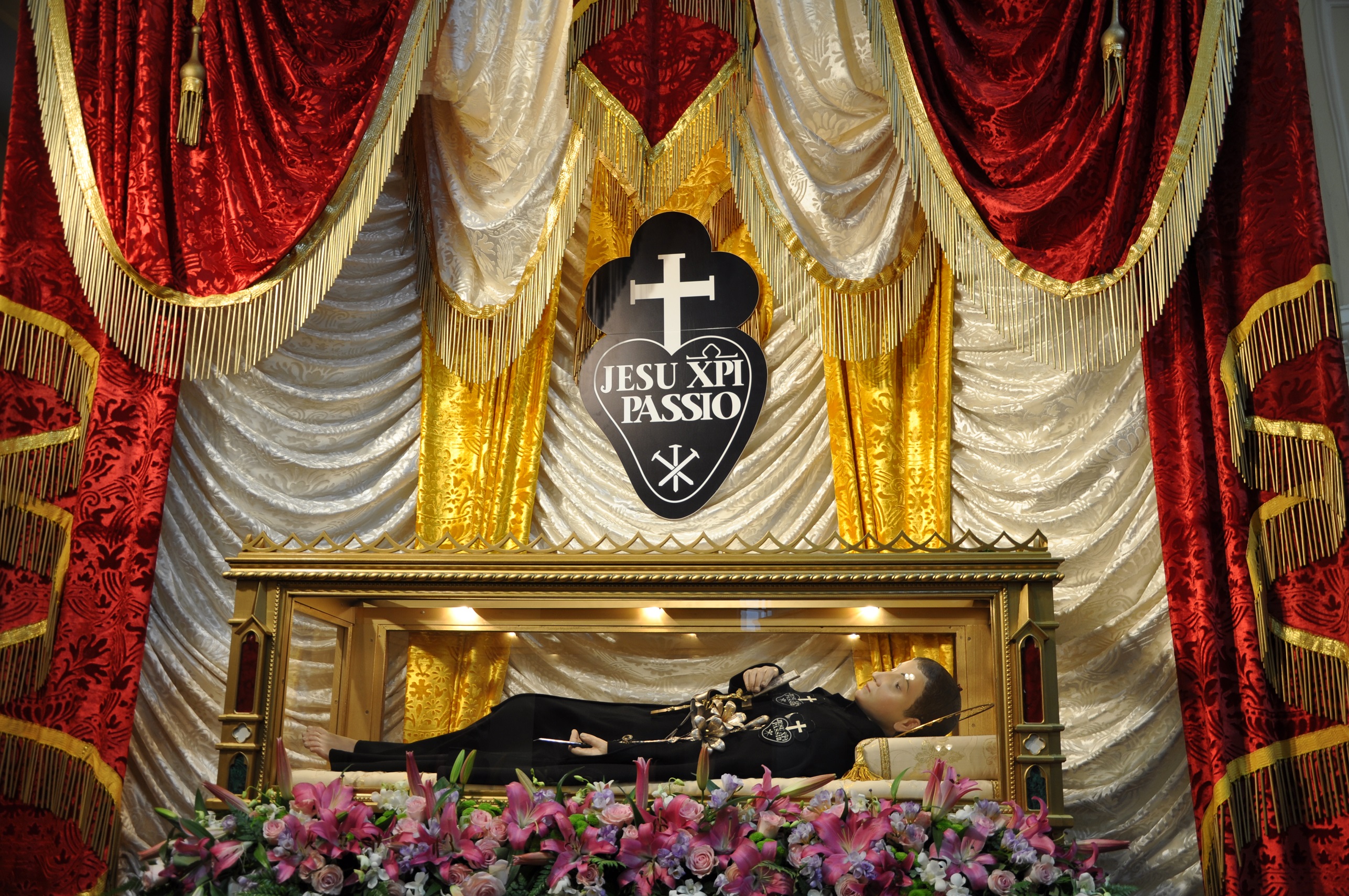Urna S. Gabriele.JPG