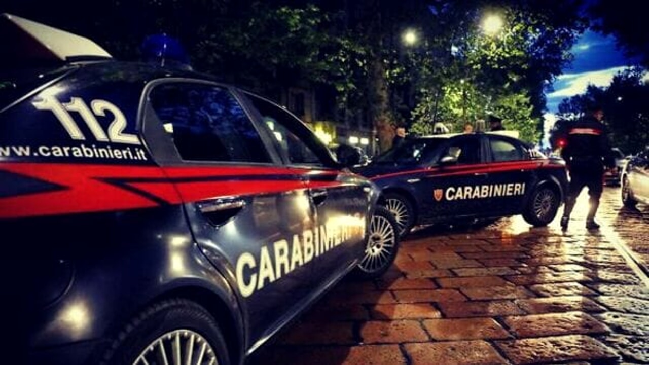carabinieri_radiomobile-2.jpeg