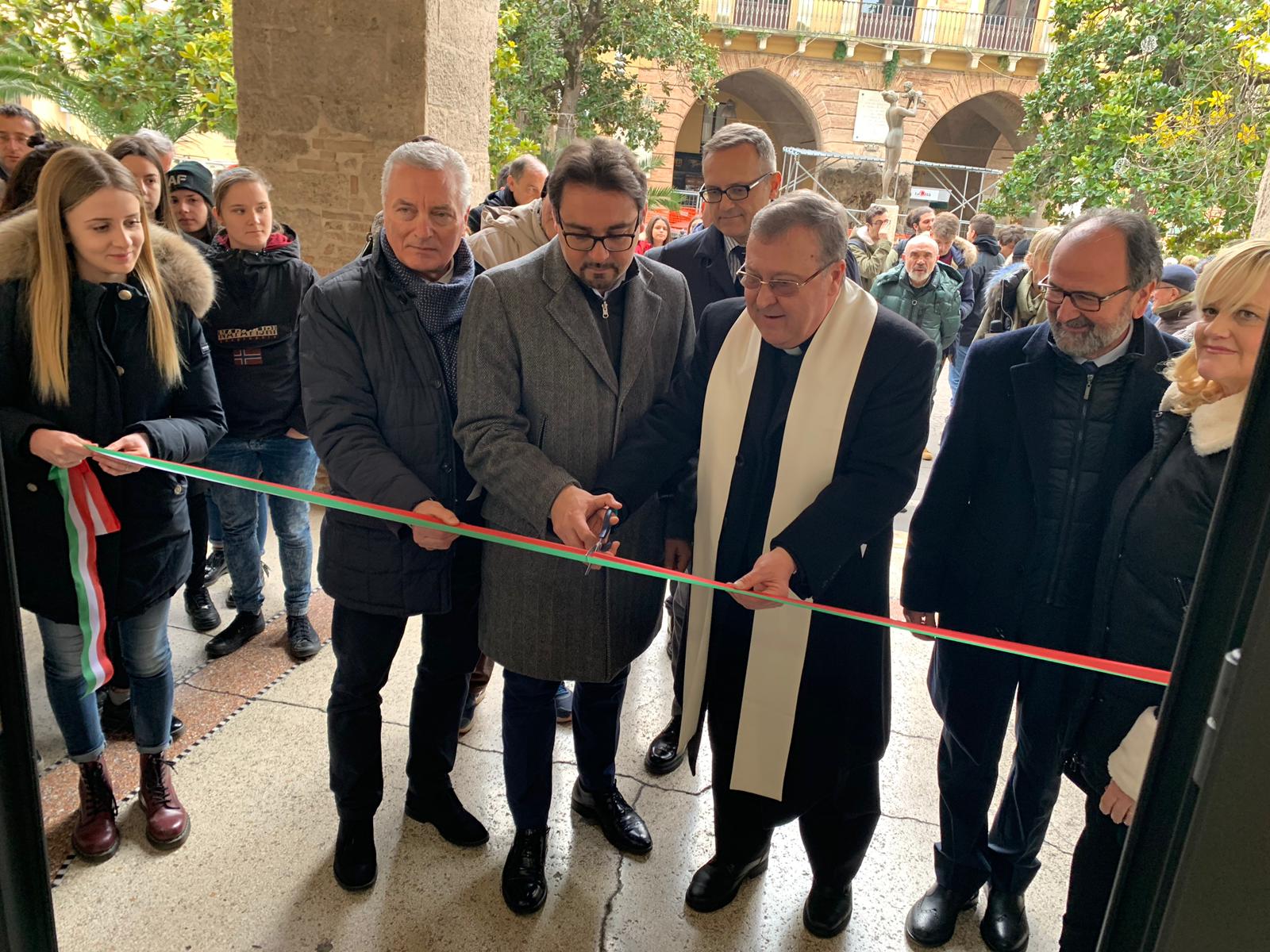 inaugurazione sportello orientamento giovani 1.JPG