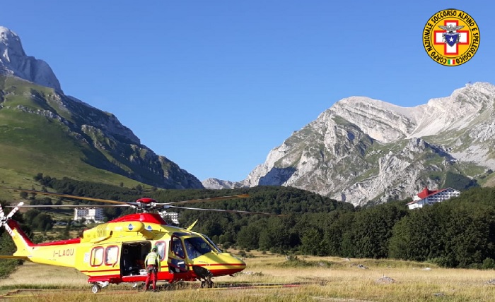 soccorso-alpino-elicottero1.jpg